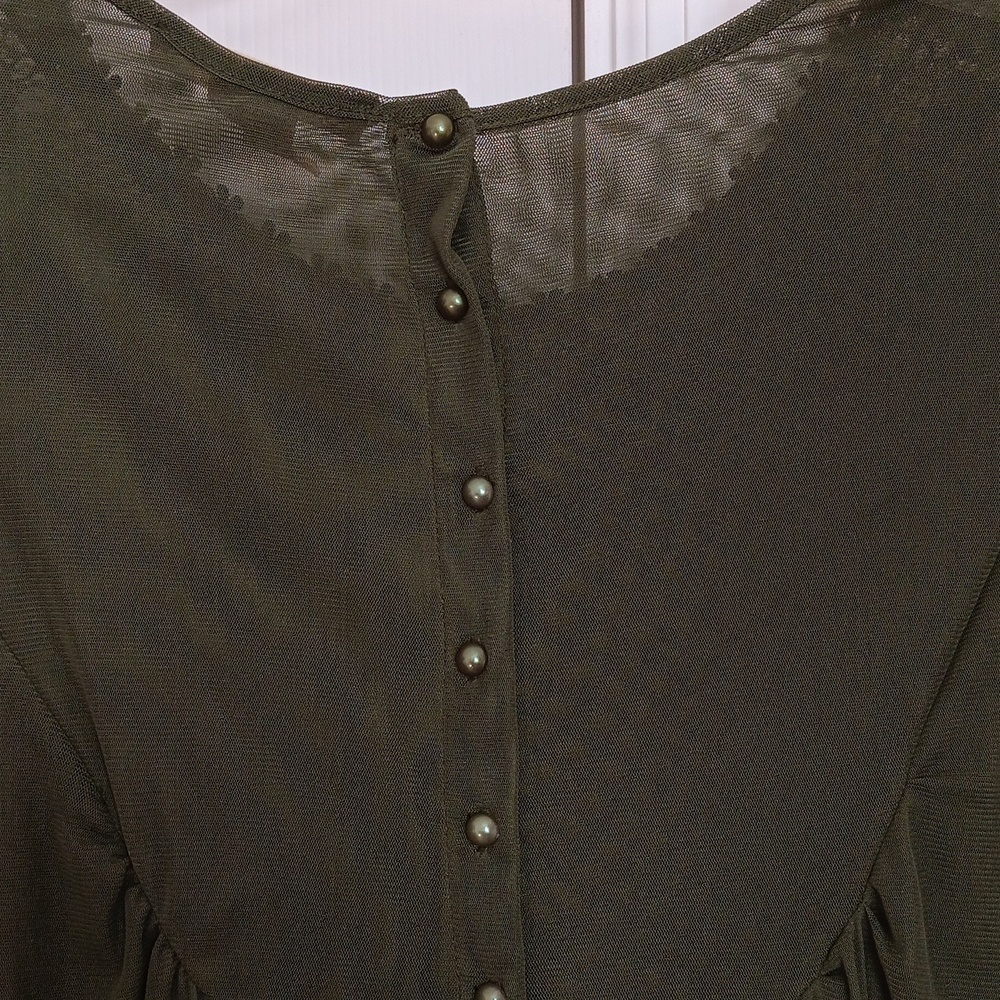 Elegant Olive Green Boho Lace  Blouse.Size Small.EUC. - Picture 7 of 9